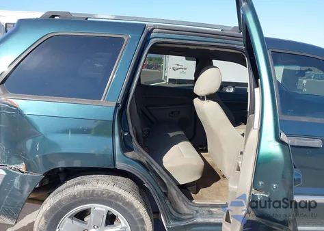 2005 Jeep Grand Cherokee Laredo z USA, uszkodzony, nr VIN 1J4GR48K65C562468